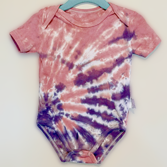 Tie-Dye Baby Onsie (1)