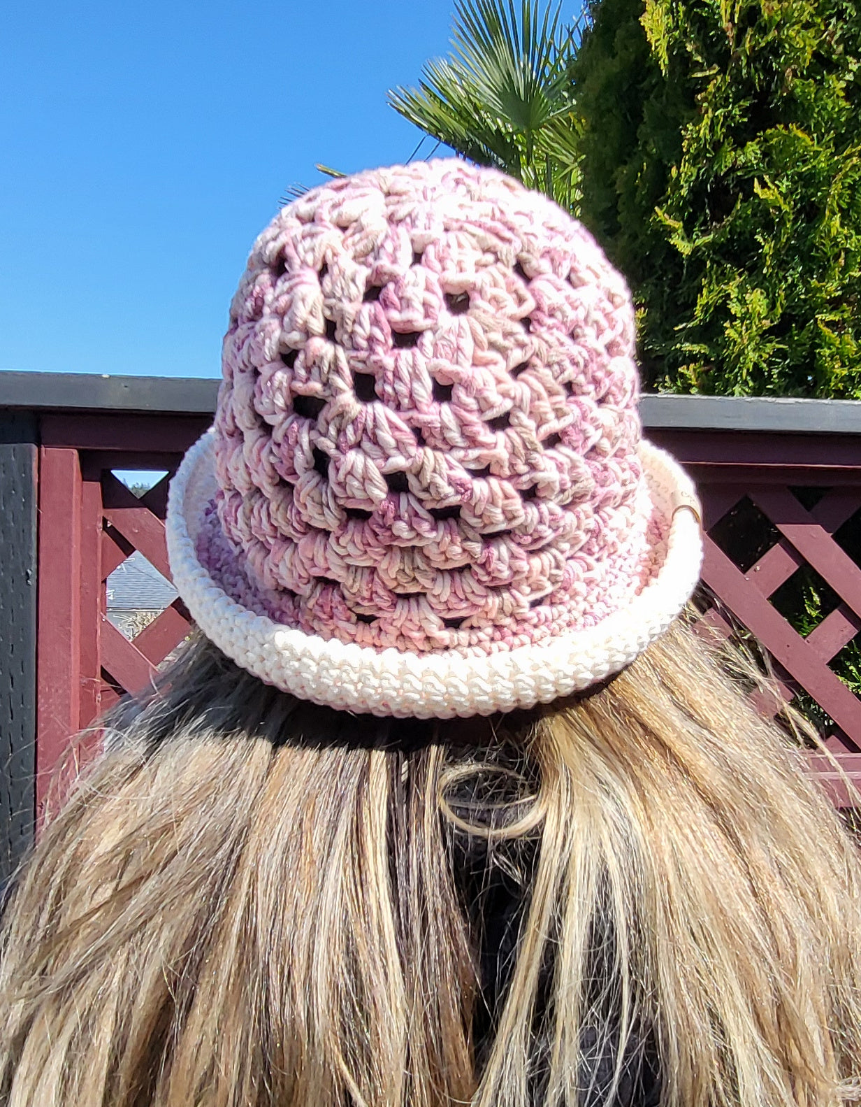 Bucket Hat (Pink)